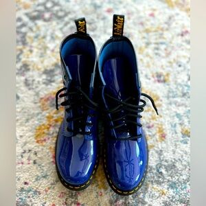 Dr. Martens Women’s Blue 1460 Patent Leather Lace Up Boots.